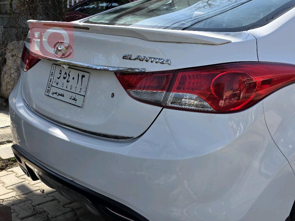 هیۆندای ئەلەنترا